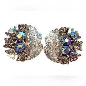 Vintage LISNER signed Blue Silver Rhinestone Earrings Screw Back Clip On